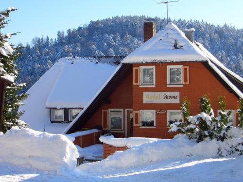 Hotel-Pension Thomé Hinterzarten Extérieur photo